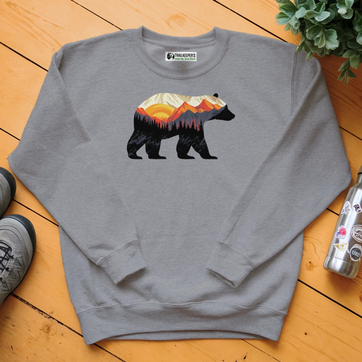 Bear Mountain Scenery Sweatshirt