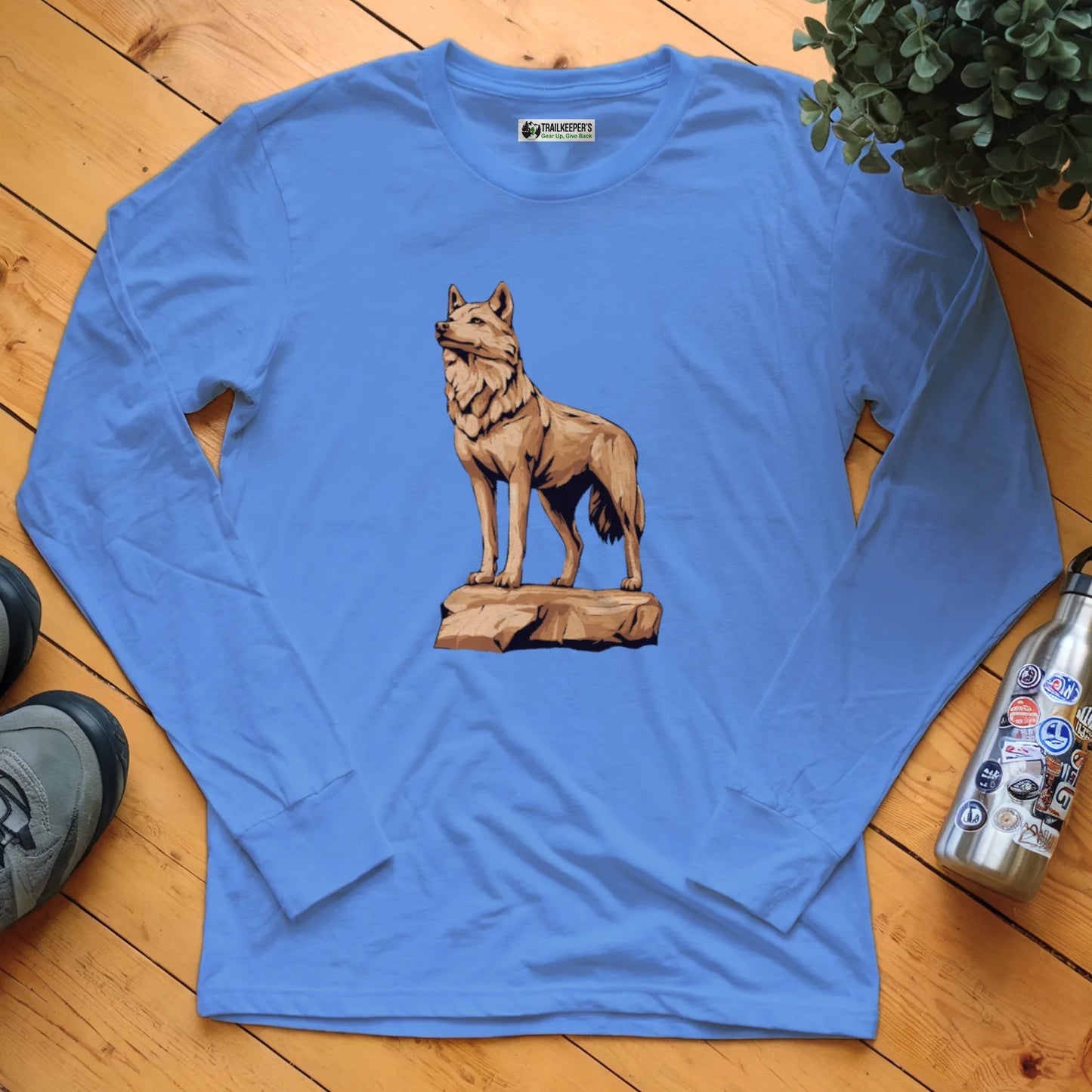 Carved Wolf Statue Long Sleeve T-Shirt