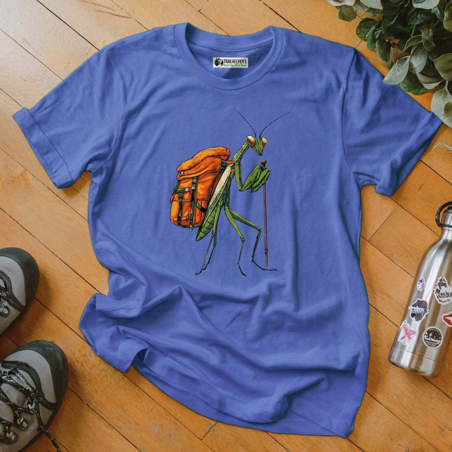 Preying Mantis Backpacker T-Shirt