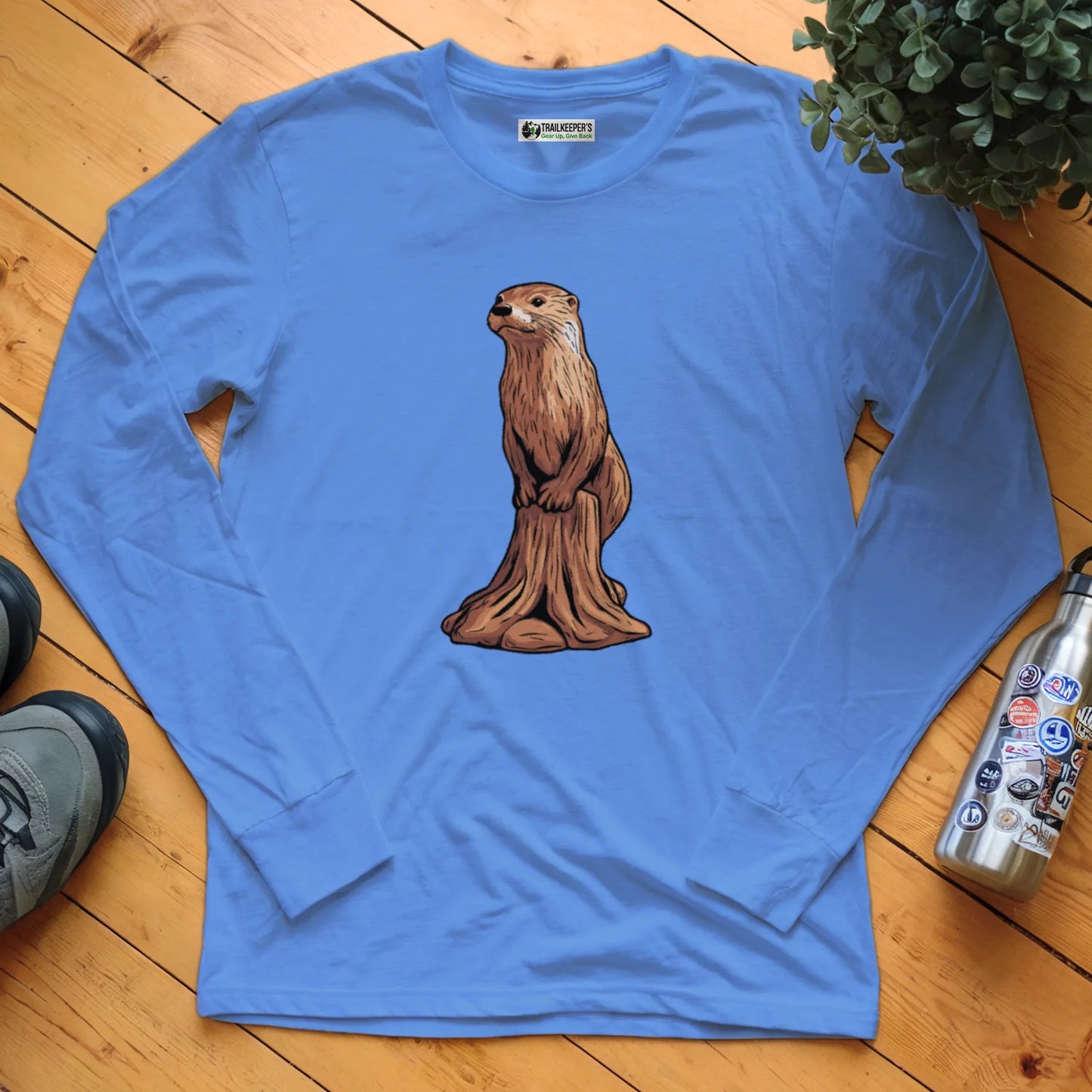 Carved Otter Statue Long Sleeve T-Shirt