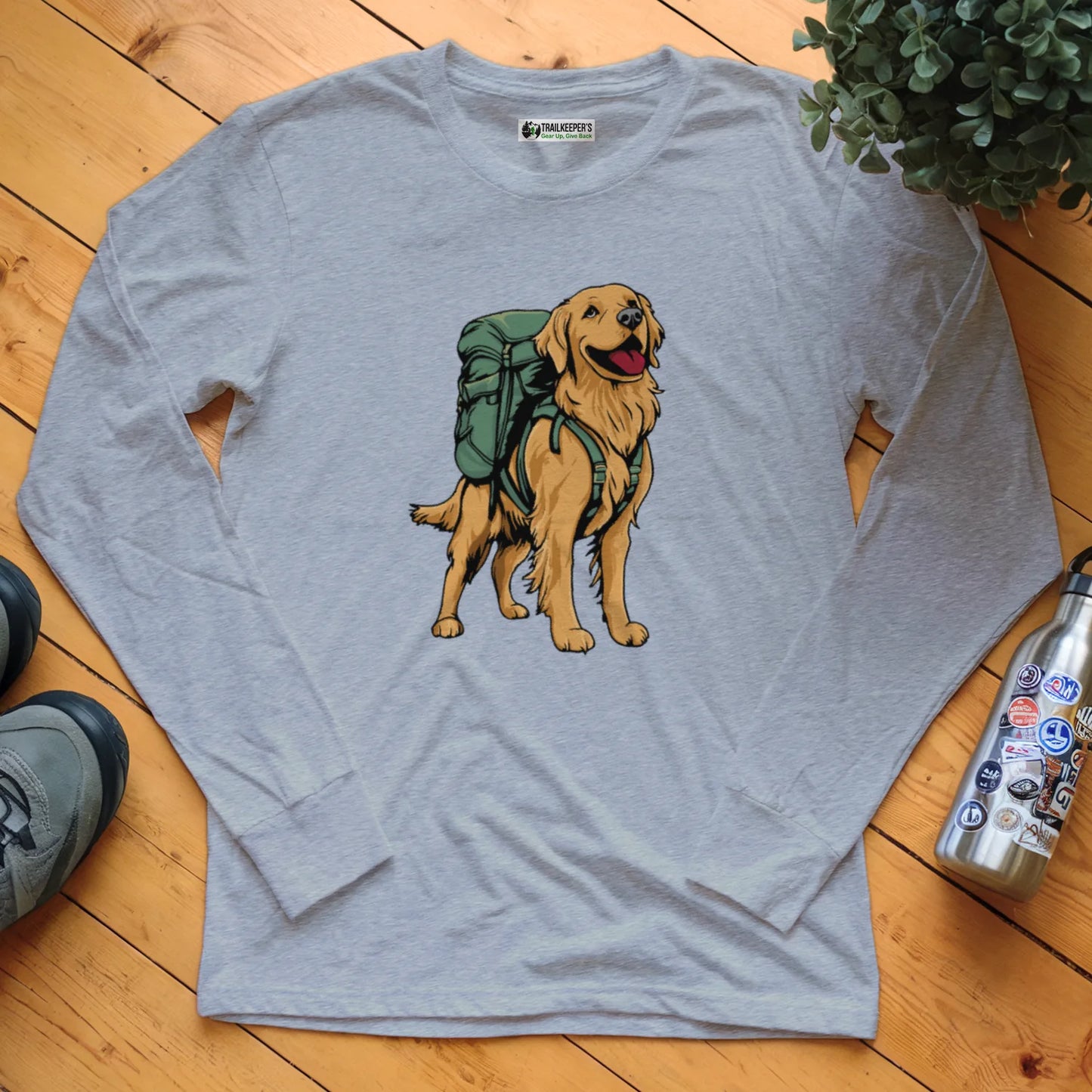 Golden Retriever Backpacker Long Sleeve T-Shirt