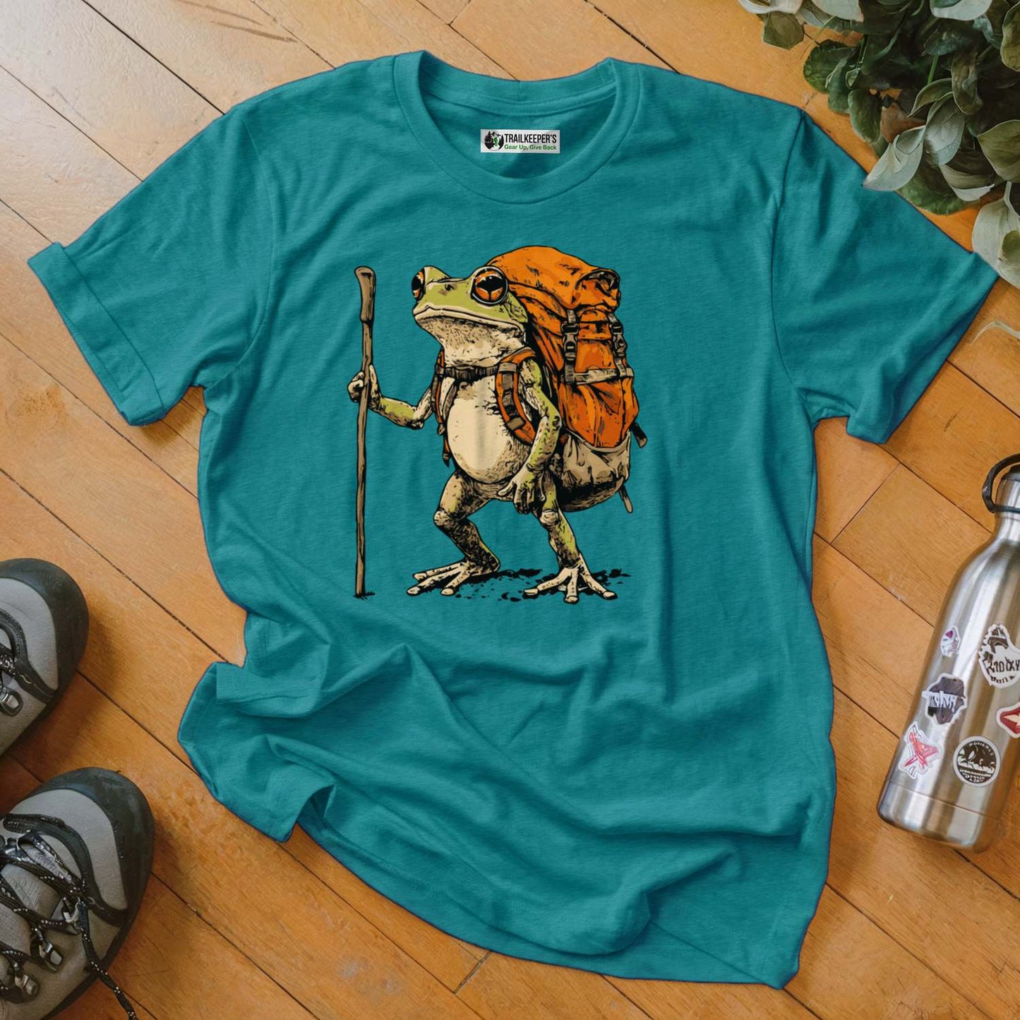 Green Tree Frog Backpacker T-Shirt