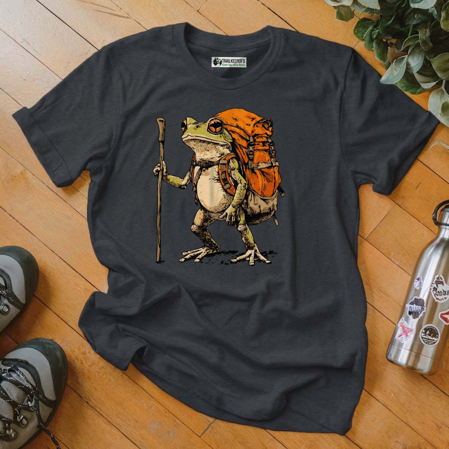 Green Tree Frog Backpacker T-Shirt