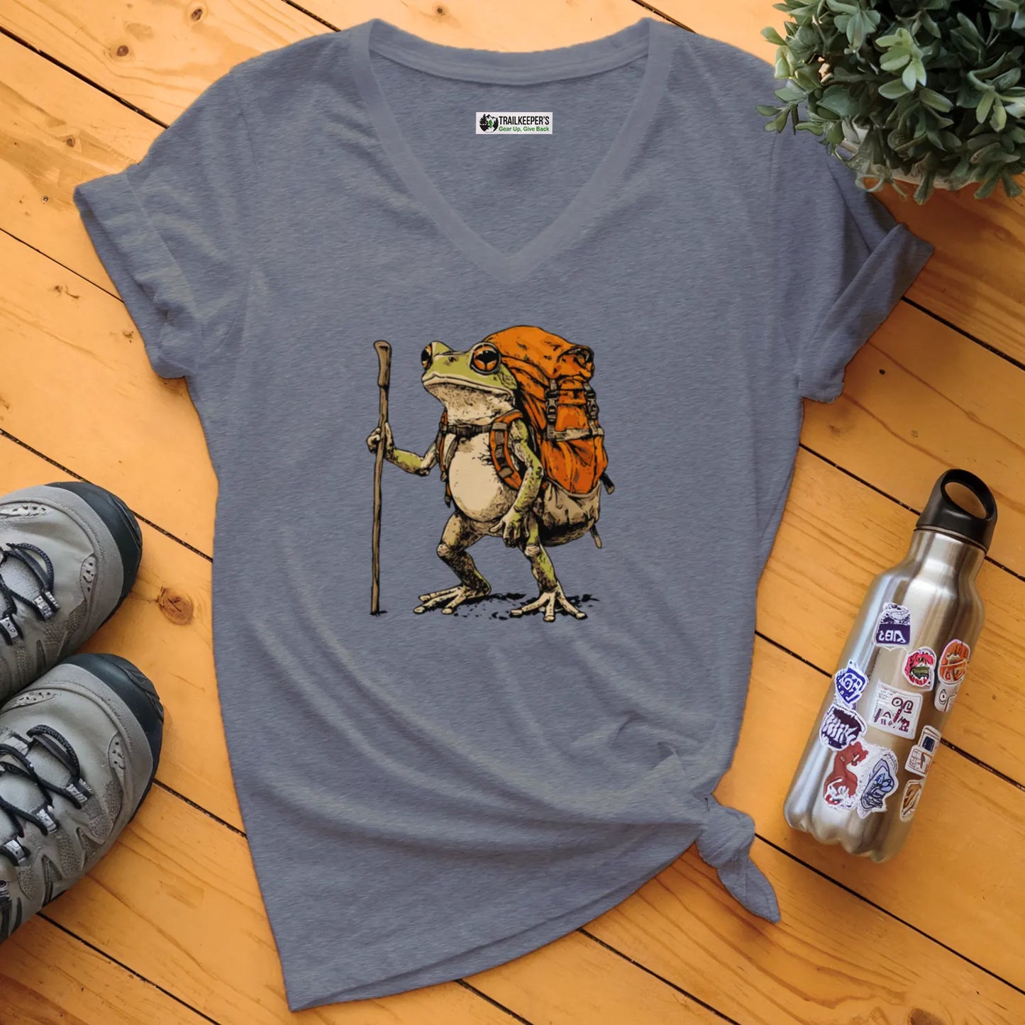 Green Tree Frog Backpacker V-Neck T-Shirt