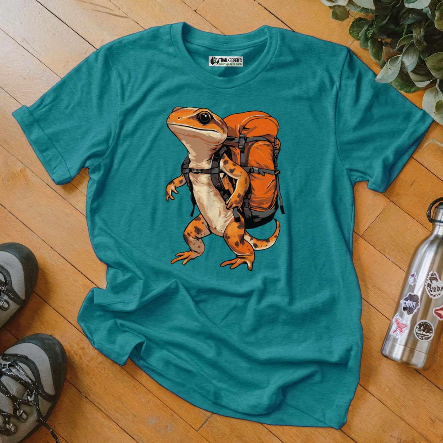 Long-tailed Salamander Backpacker T-Shirt