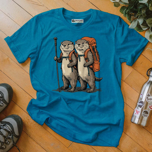 Otter Backpacker Couple T-Shirt