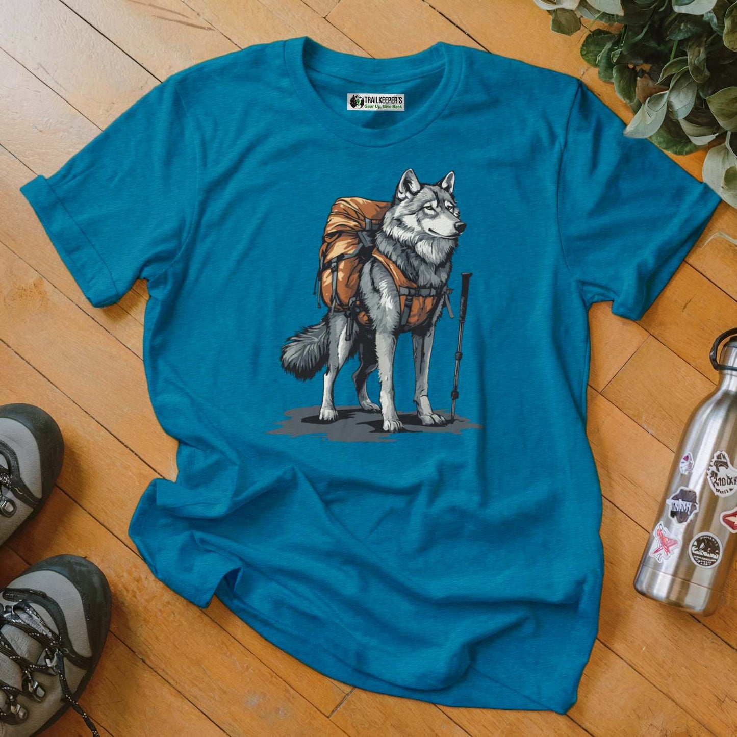 Wolf Backpacker T-Shirt