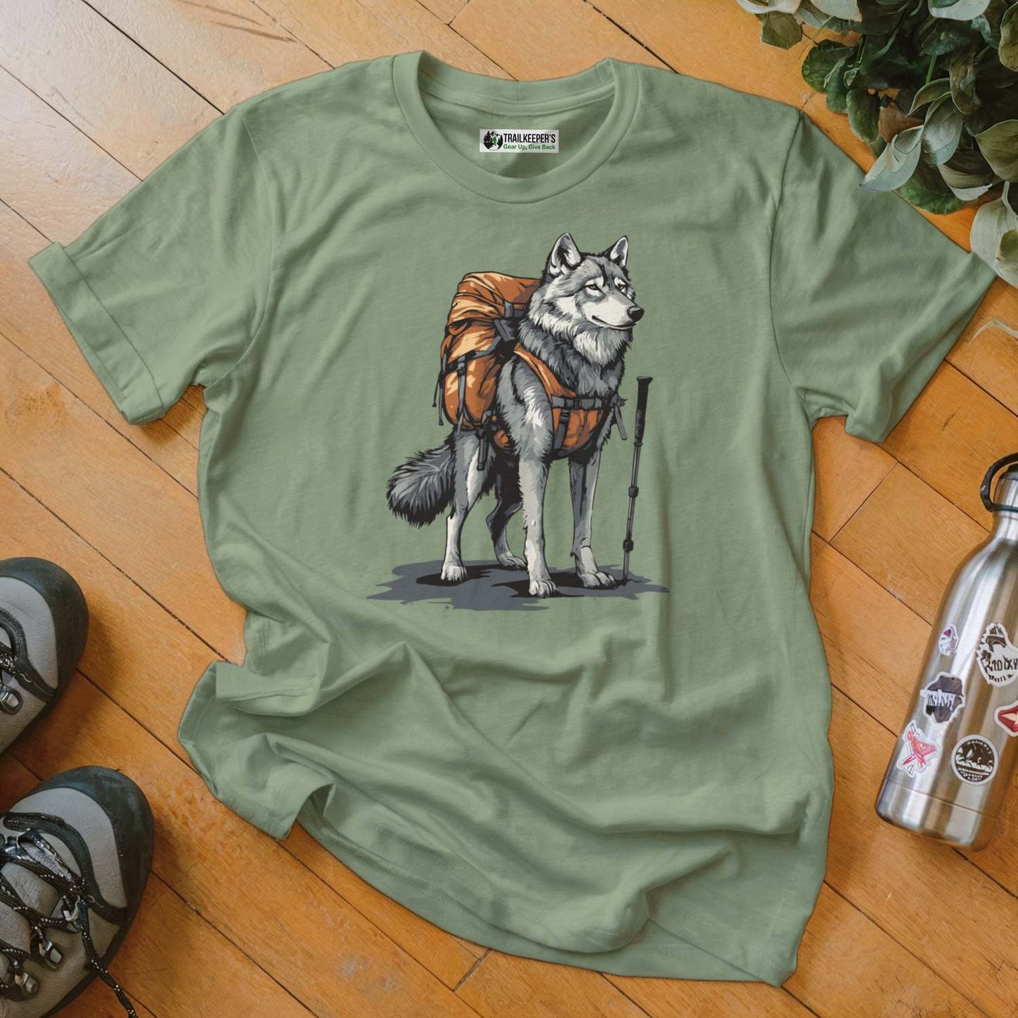 Wolf Backpacker T-Shirt
