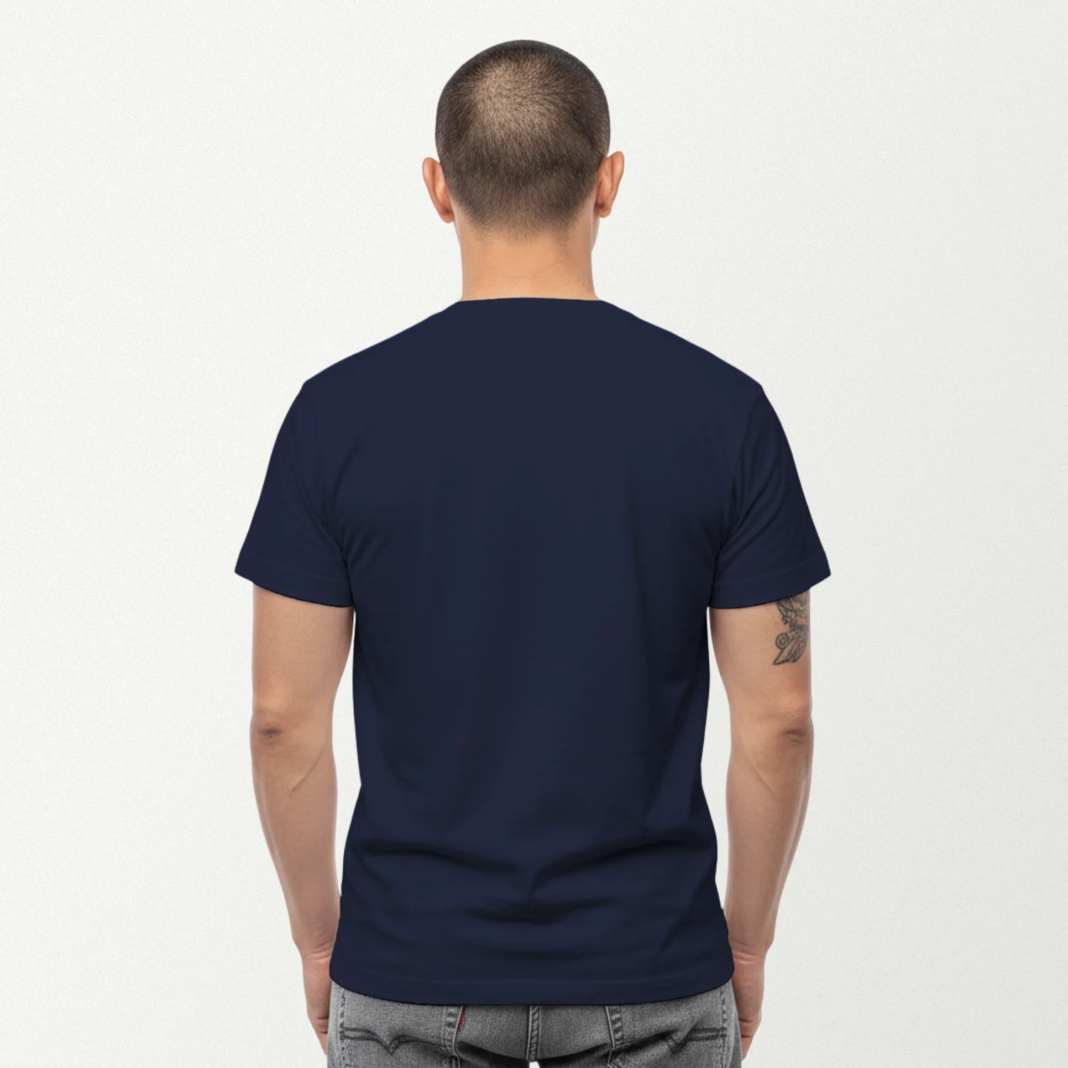 navy_back_man