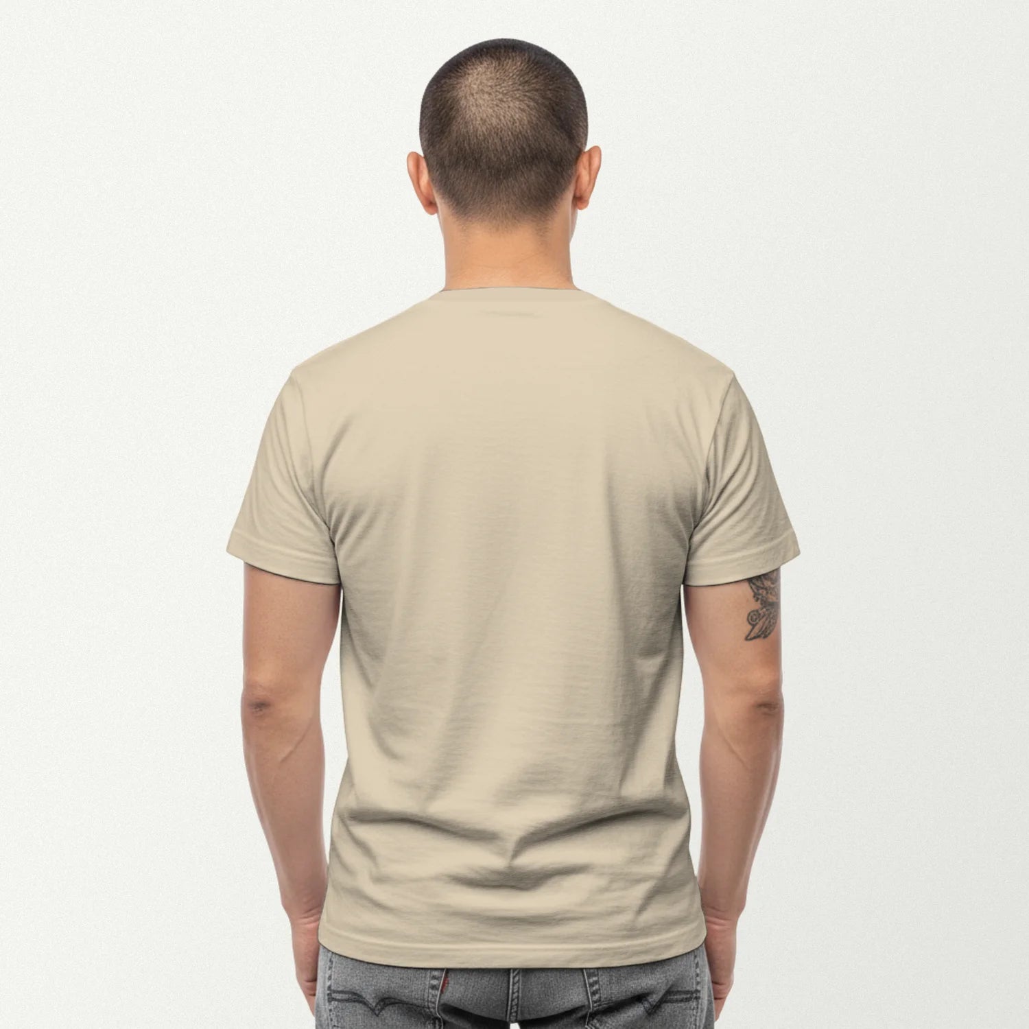 sand_back_man